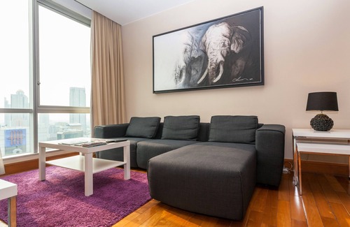 Yan Nawa Apartment | Serviced 2 Bed SKY VILLAS with View, Pool and BTS