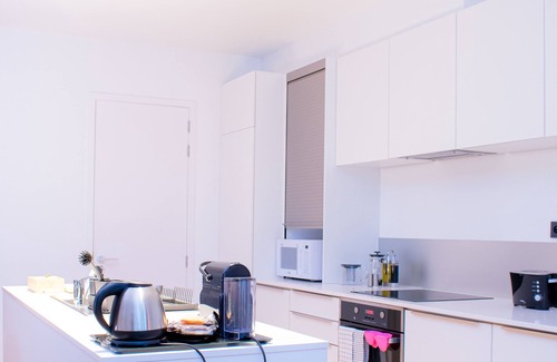 Saint-Josse-ten-Noode Apartment | Serviced Apartment w/Parking 3A