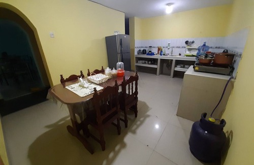 Trujillo House | Servicio especial (cocina, lavadora y duchas con agua caliente)