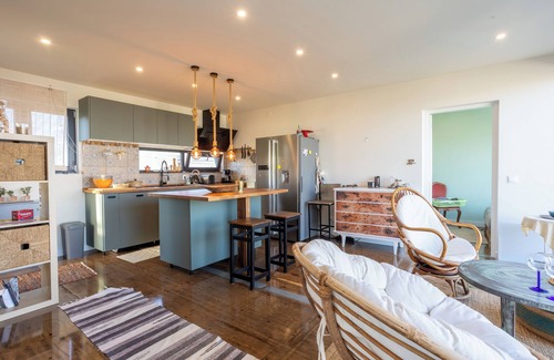 Santana House | Sesimbra Nature Retreat- EKO HOUSE