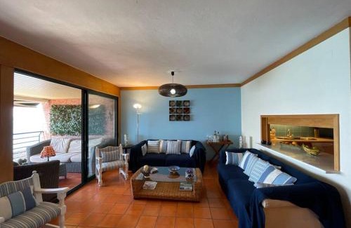 Sesimbra Apartment | Sesimbra Retreat by the Sea