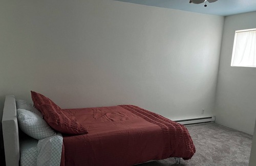 Leeds Apartment | Set against a beautiful Southern Utah bluff close to Zion, hiking trails & lakes