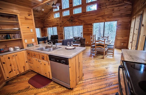 Broken Bow Cabin | Seven Eagles- Broken Bow/Hochatown- 2bd