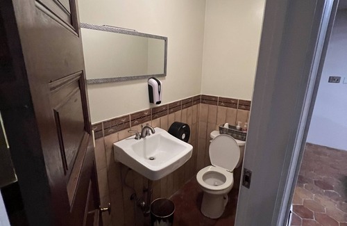 Washington Heights Bed & Breakfast | SEVEN FIT Wellness Retreat Space offers a serene and peaceful environment.