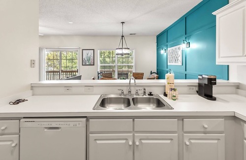 North Myrtle Beach Condo | Seven Oaks #12-301: 3 BR, 2 BA Condominium in North Myrtle Beach, Sleeps 6