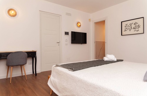 Isola delle Femmine Bed & Breakfast | Seven Palms: B&B room near the beach with private pool - Adults Only