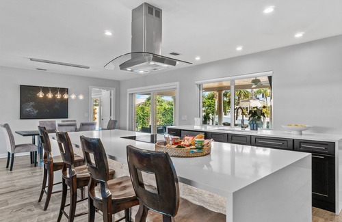 Singer Island Villa | Seven Palms Waterfront - Private Dock, Heated Pool & Cabana - Walk to Beach!