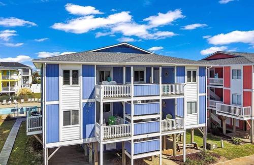 Holden Beach House | Seven Seas-7C - Great condo with community pool & tennis courts!