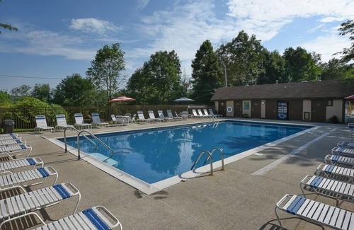 Seven Springs Condo | Seven Springs 3 Bedroom Standard Condo with Private Deck by RedAwning