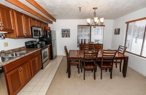 Champion Condo | Seven Springs Stoneridge 3 Bedroom Standard Condo, Mountain Views! by RedAwning