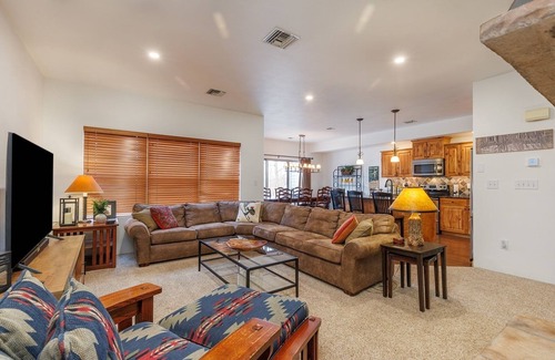 Seven Springs Condo | Seven Springs Woodridge 4 Bedroom Premium Condo, Deck with Mountain Views by RedAwning