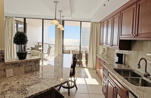 Miramar Beach Condo | 'Seventh Heaven at Surfside', An updated condo with gulf views