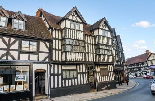 Shrewsbury House | Severn Tudor House