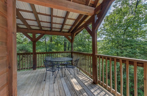 Caton Villa | Sevierville 134 - Two Bedroom Villa, Sleeps 8