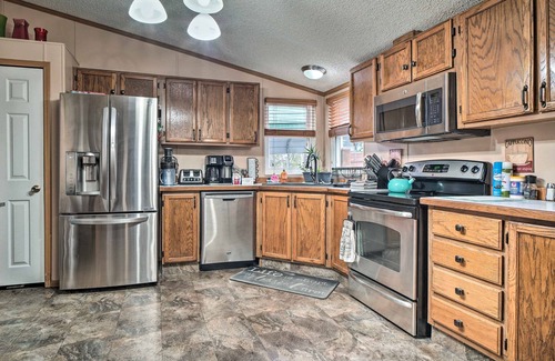 Sevierville House | Sevierville Home: Lookout Deck, 10 Mi to Dollywood