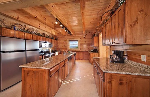 Sevierville Cabin | Sevierville - Legacy Lodge - 12 Bdrms.