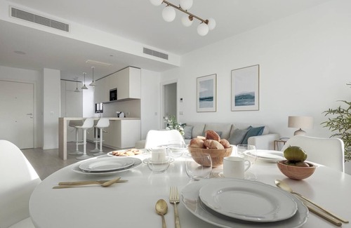 Triana Apartment | Sevilla Luxury Penthouse in Triana -terrace, communal pool and private parking