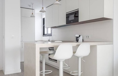 Triana Apartment | Sevilla Luxury Penthouse in Triana -terrace, communal pool and private parking