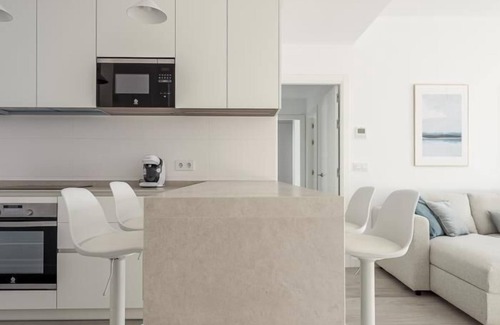 Triana Apartment | Sevilla Luxury Penthouse in Triana -terrace, communal pool and private parking