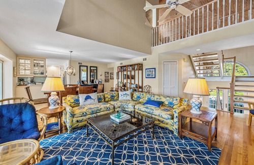 Boca Grande House | Sewarch 29 - Beach House - Sleeps 10 - Pet Friendly!