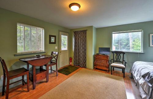 Seward Apartment | Seward Studio with Deck, Outdoor Dining and Mtn Views!