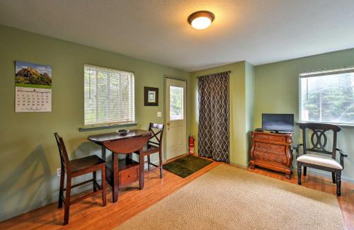 Seward Apartment | Seward Studio with Deck, Outdoor Dining and Mtn Views!