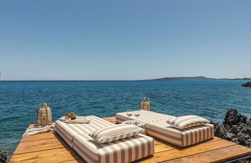 Skinaria House | Sewelo Suites