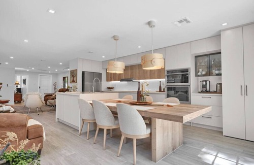 Coconut Grove Apartment | SF Home Away From Home in Coconut Grove