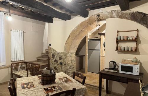 Acquapendente House | Sforza House