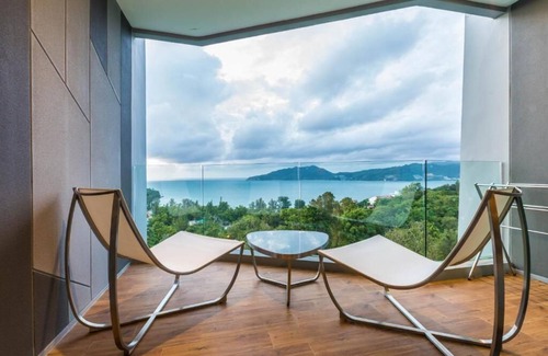 Patong Resort | (SHA+)Deluxe Double or Twin room with Seaview