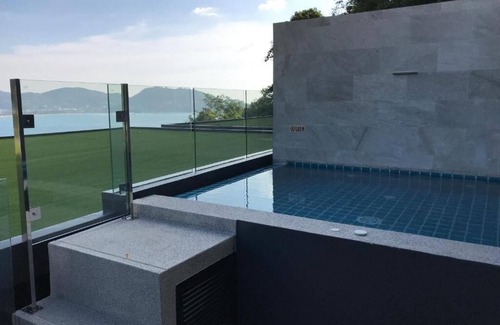 Patong Resort | (SHA+)Sky Standard Room with Plunge Pool