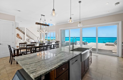 Forbes Hill House | Shades of Blue a luxury home on private beachfront sleeps 20ppl, chef, boat tour