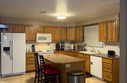 Spokane Hotel | Shadle area home. 3 bed-2bathnn