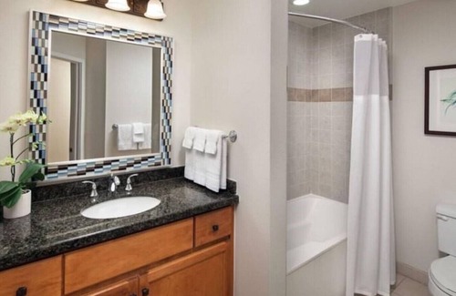 Palm Desert Hotel | Shadow Ridge I - The Villages (Studio)