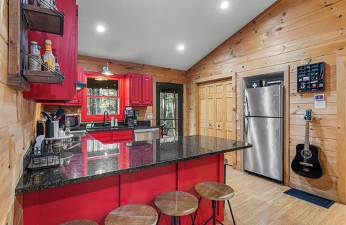 Sautee Nacoochee Cabin | Shadows Nest - 3rd Night Free! See Details Below.