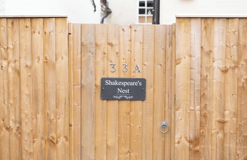 Stratford-upon-Avon Apartment | Shakespeare's Nest - Stratford-Upon-Avon