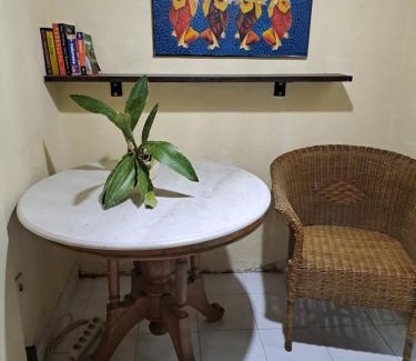 Central Seminyak House | Shalana Homestay- formerly Teka Teki House