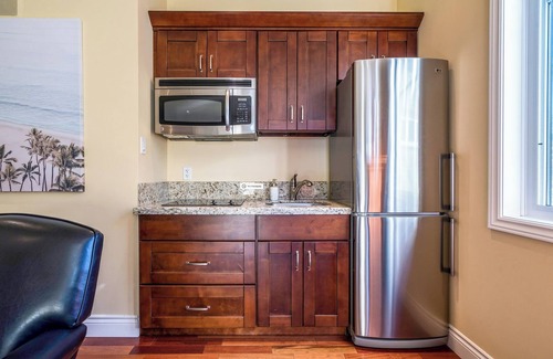 Craigleith Cottage | Shale Beach House - 5 mins to Blue Mountain Village!