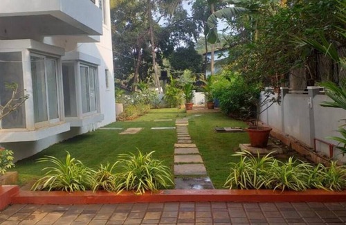Siolim Apartment | Shalom 2 :Luxe1Bhk/5mins drive to Thalassa/Pool