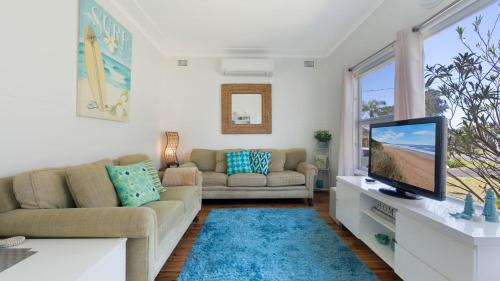 Culburra Beach House | Shalom Beach Cottage