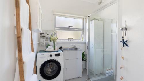 Culburra Beach House | Shalom Beach Cottage