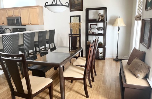 North Raleigh House | Shananegin’s near Falls Lake, Pet Friendly! 🐶
