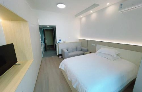 Changning Apartment | Shanghai Clivia JunLan Hotel