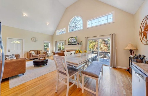 Smith Mountain Lake House | Shangri-La -dogs friendly, firepit, wifi, 2 kayaks, 2 kitchens, and a Pool Table