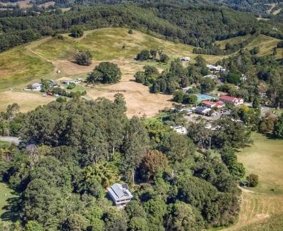 Kin Kin House | Shangri-La! Secluded & Lush Country Property
