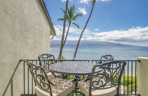 Maalaea Apartment | ShangriLa: Sugar Beach Oceanfront at Makani A Kai