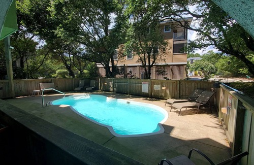 Monteray Shores House | Shannons Tree House Outer Banks