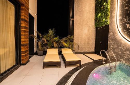 Varanasi Apartment | Shanti Villa