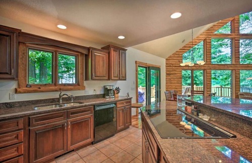 Mancelona House | Shanty Creek · Spacious 5-bdr cabin w/hot tub & golf course view!