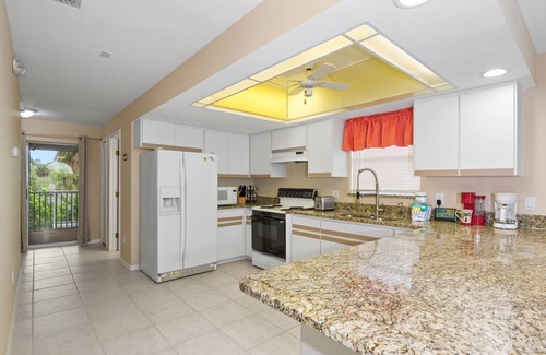 Mid Island House | 🏖️Shared Pool | Steps to the Beach | Awesome Location | Beach Villa B🏖️